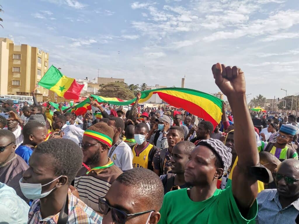 SENEGAL Macky Sall Réussira T Il À Éteindre Lincendie Guinafnews